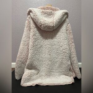 PINK Victoria’s Secret Oversized Sherpa Hooded Jacket w/ Scrunchie